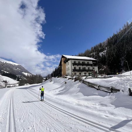 Hotel Garni Gruenmoos Sankt Jakob in Defereggen Esterno foto
