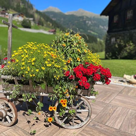 Hotel Garni Gruenmoos Sankt Jakob in Defereggen Esterno foto