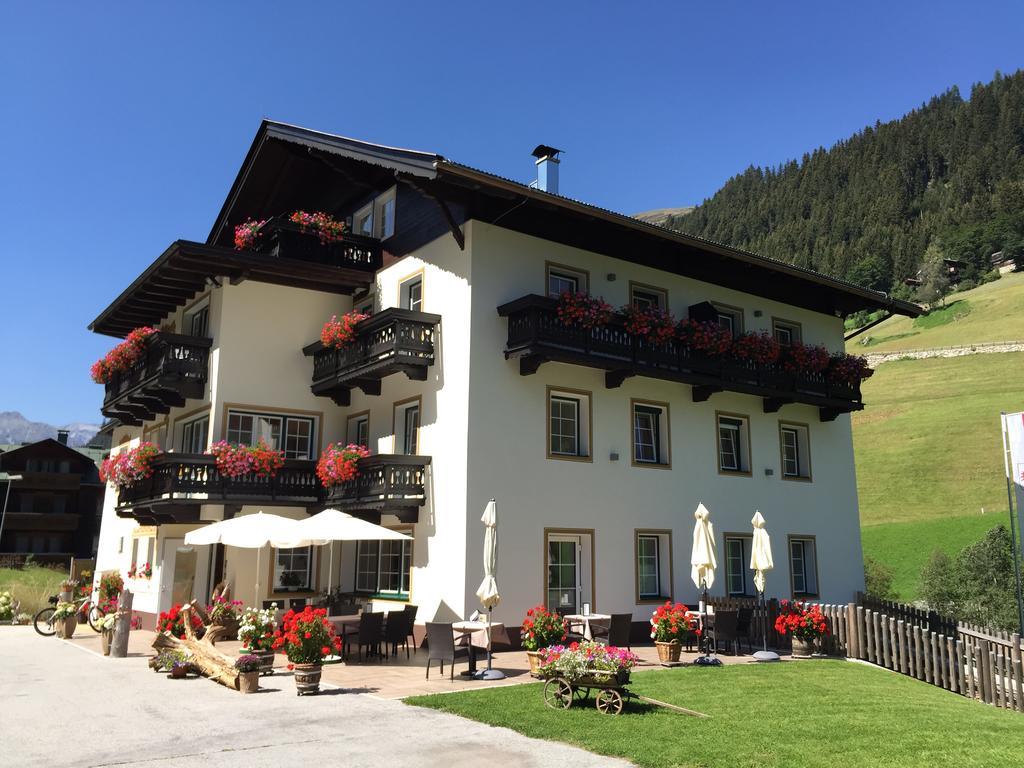 Hotel Garni Gruenmoos Sankt Jakob in Defereggen Esterno foto