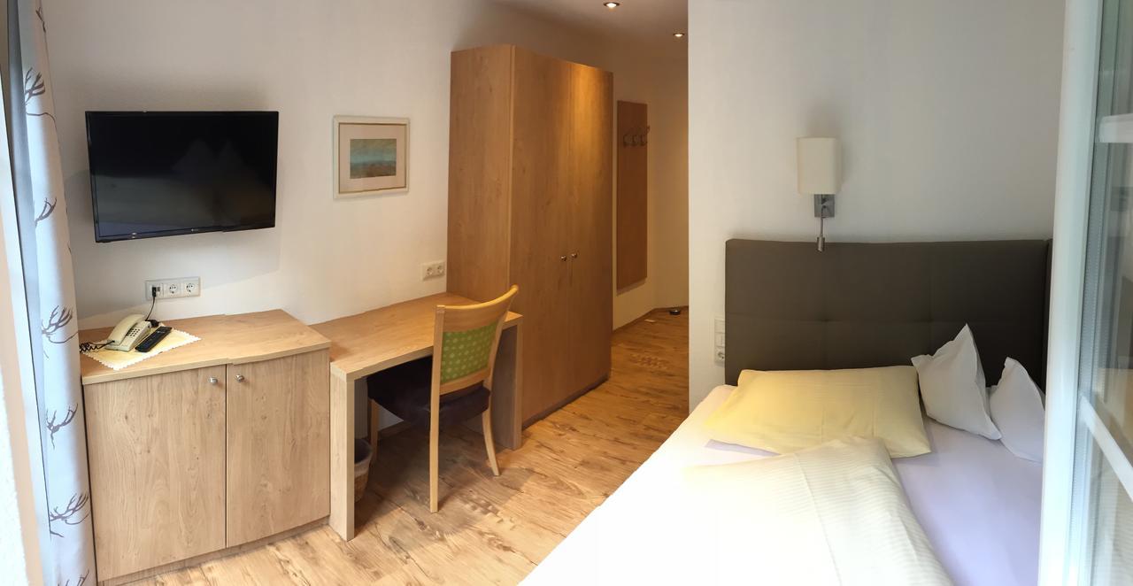 Hotel Garni Gruenmoos Sankt Jakob in Defereggen Esterno foto
