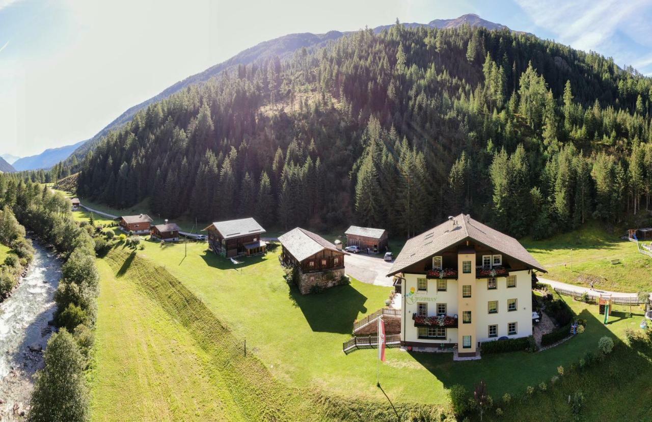Hotel Garni Gruenmoos Sankt Jakob in Defereggen Esterno foto